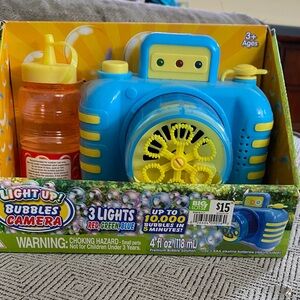 Light Up Bubble Camera Toy - Blue and Yellow